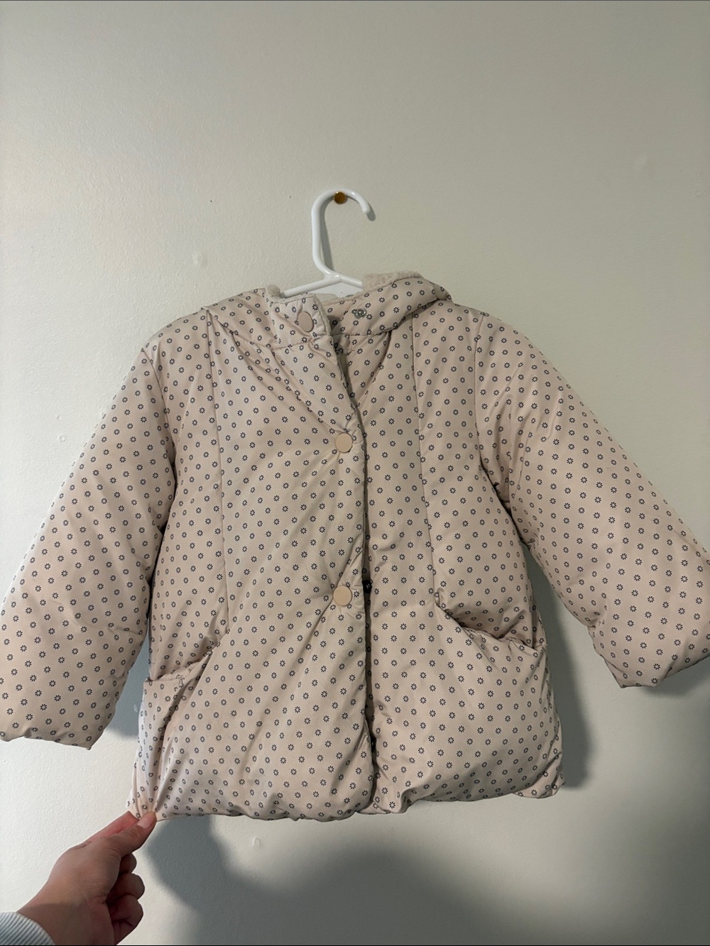 Zara Cream Hooded Puffer Jacket with Navy Dot Print